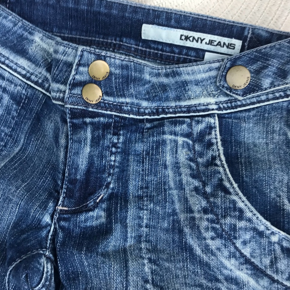 DKNY Jean Capris - Picture 2 of 6